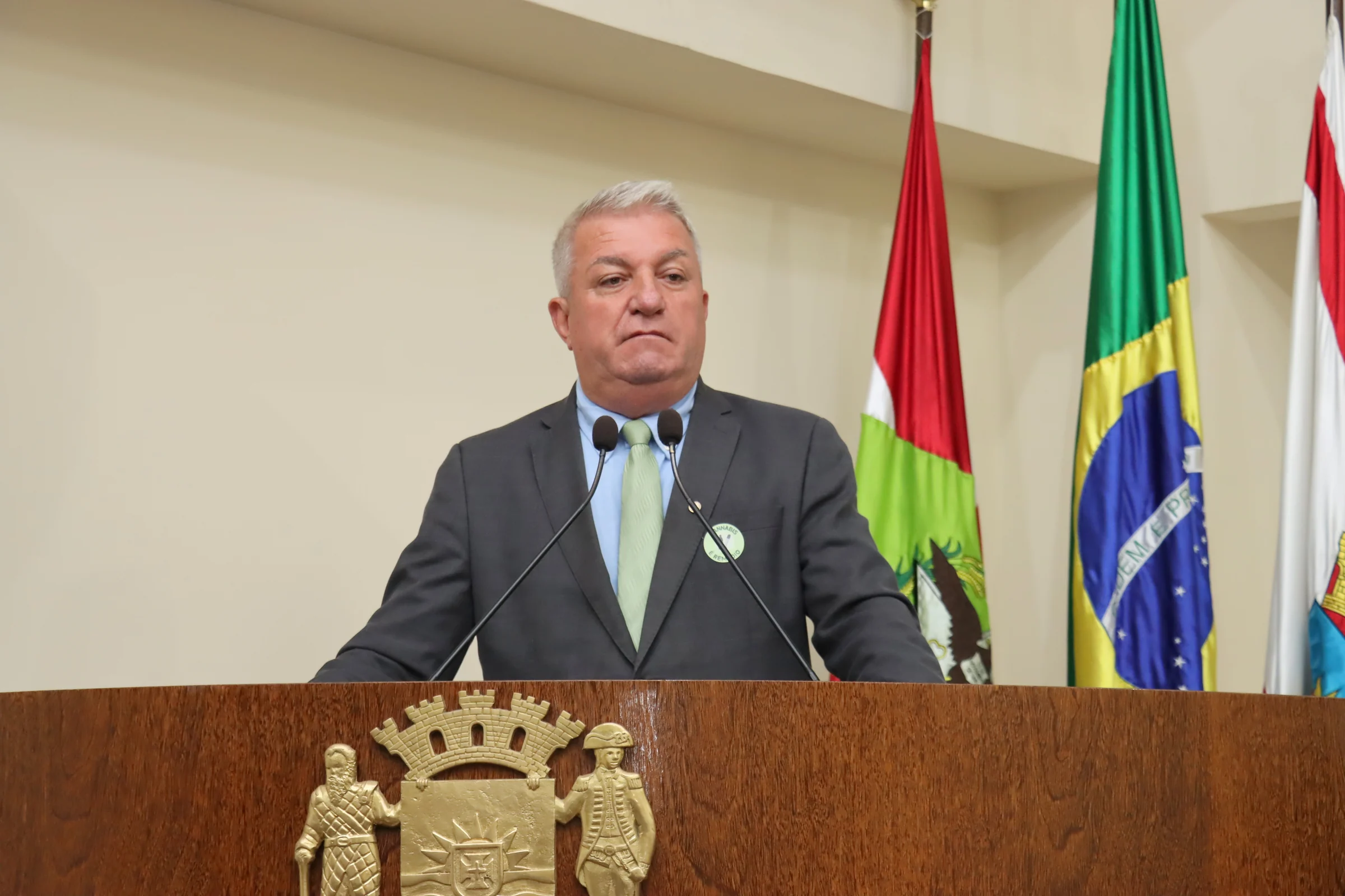 Dinho, vereador de Florianópolis, na Câmara Municipal